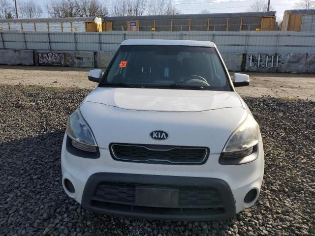 2013 KIA Soul +