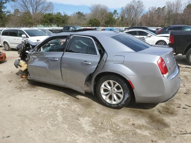 2016 Chrysler 300 Limited