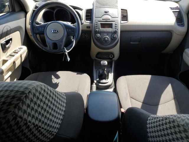 2010 KIA Soul +