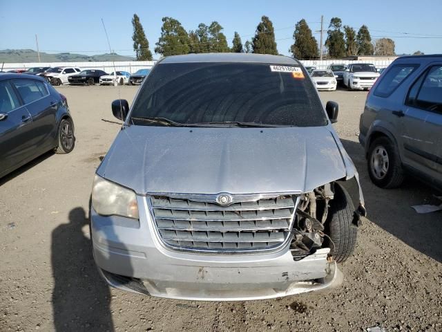 2009 Chrysler Town & Country LX