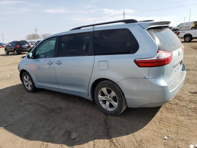 2017 Toyota Sienna LE