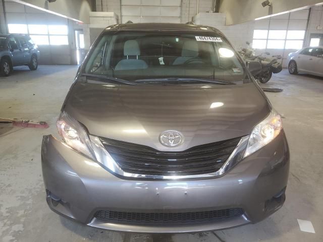 2017 Toyota Sienna LE