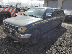 Salvage cars for sale from Copart Eugene, OR: 1996 Toyota Tacoma Xtracab