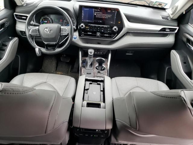 2021 Toyota Highlander Hybrid Platinum