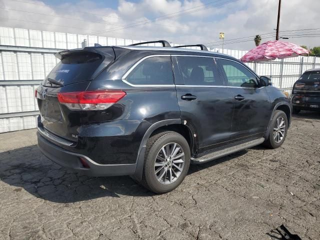 2017 Toyota Highlander SE