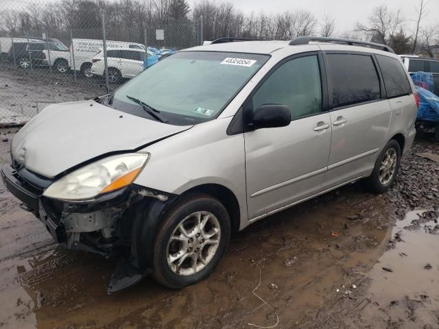 2006 Toyota Sienna LE