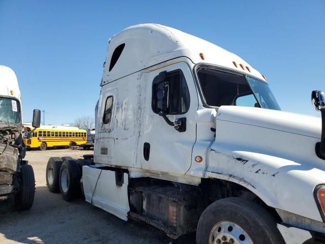 2019 Freightliner Cascadia 125