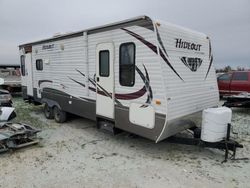 Camiones salvage sin ofertas aún a la venta en subasta: 2013 Hornet Travel Trailer