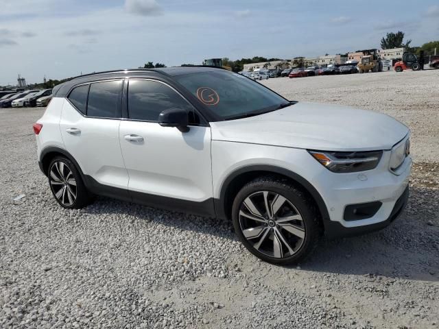 2022 Volvo XC40 P8 Recharge Plus