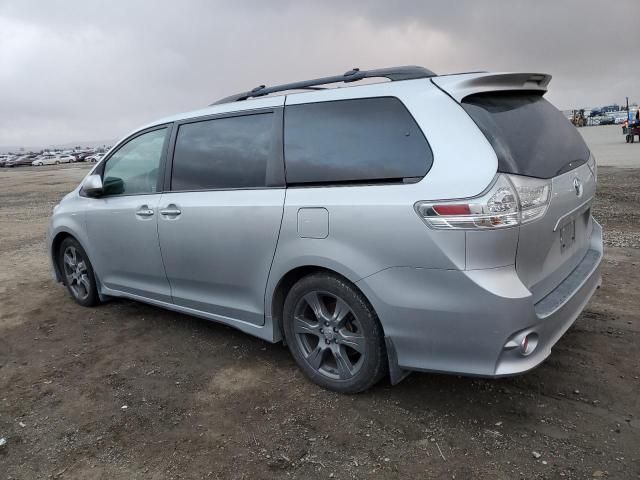 2017 Toyota Sienna SE