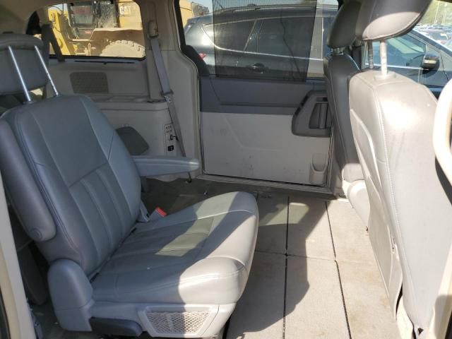 2008 Chrysler Town & Country Touring