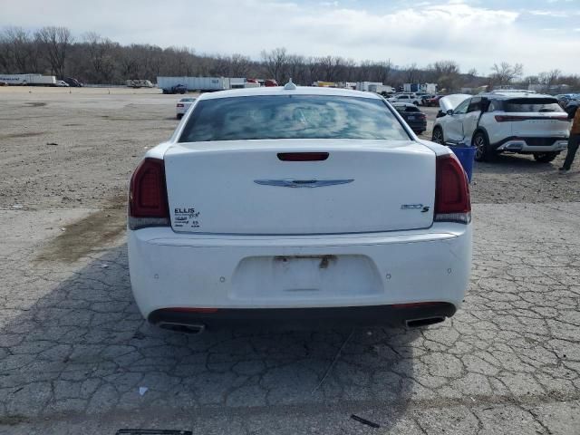 2018 Chrysler 300 S