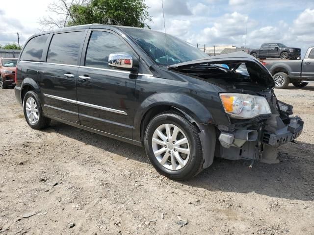 2015 Chrysler Town & Country Limited Platinum