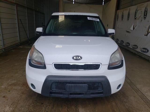 2011 KIA Soul +