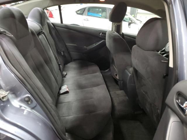 2011 Nissan Altima Base