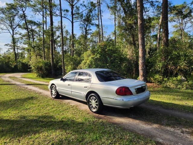 2002 Lincoln Continental