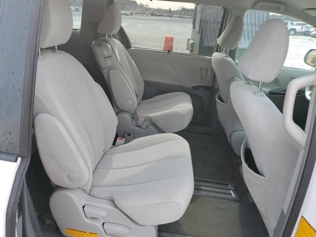 2012 Toyota Sienna LE