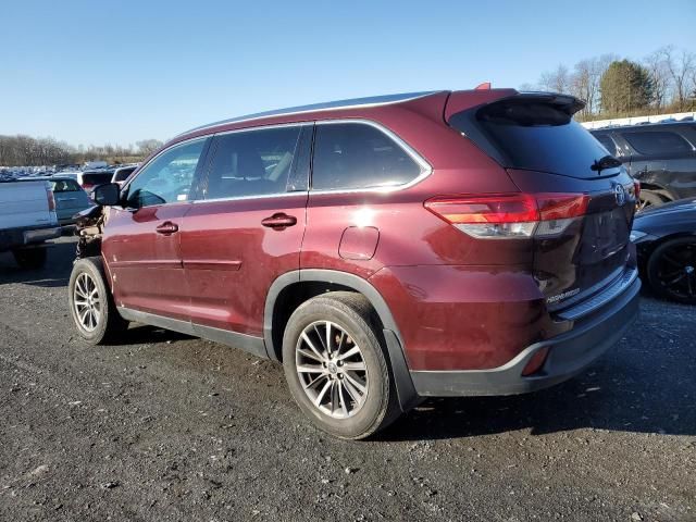 2019 Toyota Highlander SE