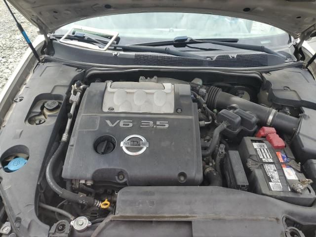 2005 Nissan Maxima SE