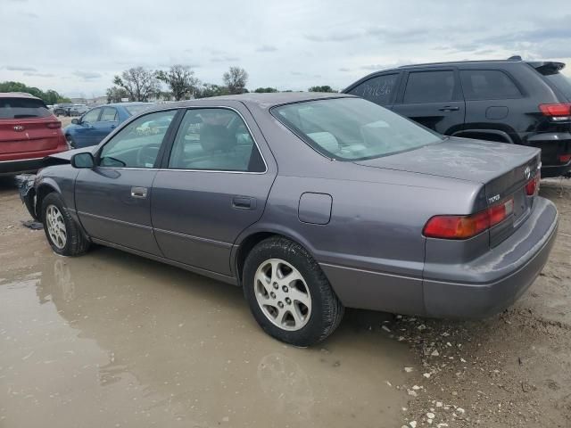 1999 Toyota Camry LE