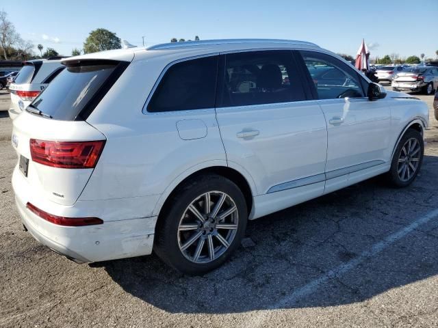 2019 Audi Q7 Premium Plus