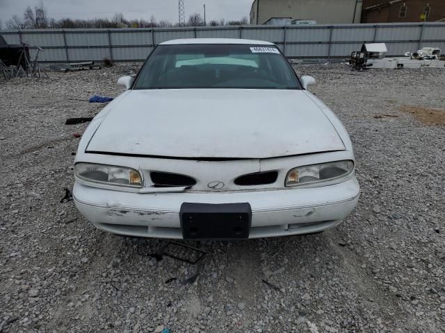 1998 Oldsmobile 88 Base