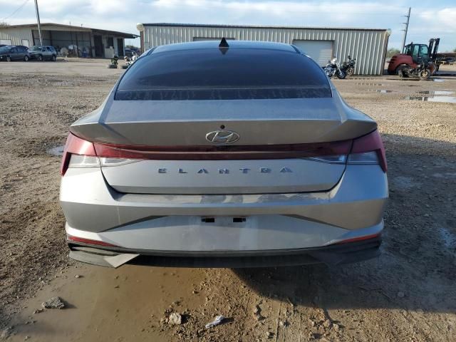 2022 Hyundai Elantra SEL