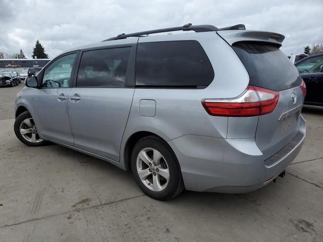 2015 Toyota Sienna LE