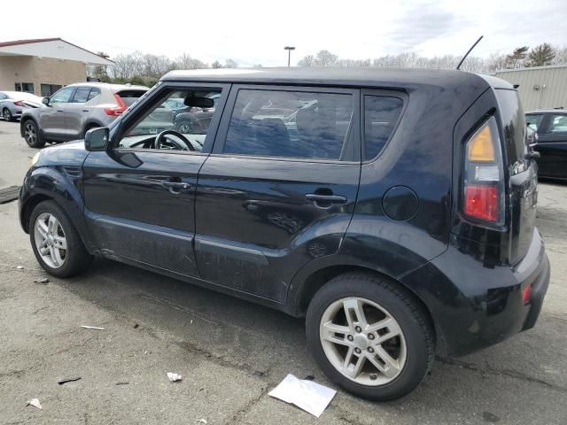 2011 KIA Soul +