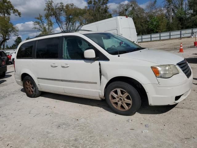 2010 Chrysler Town & Country Touring