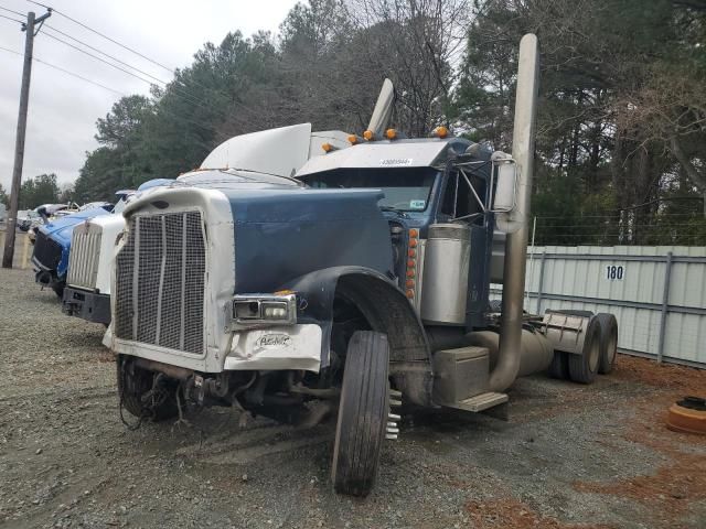 1999 Peterbilt 379