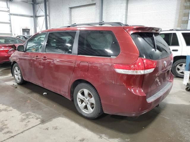 2013 Toyota Sienna LE