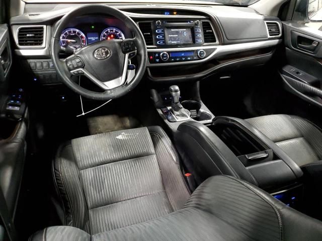 2015 Toyota Highlander LE