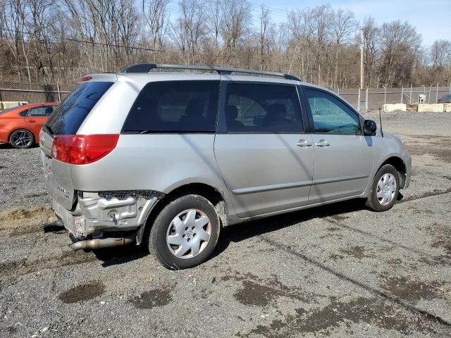 2006 Toyota Sienna LE