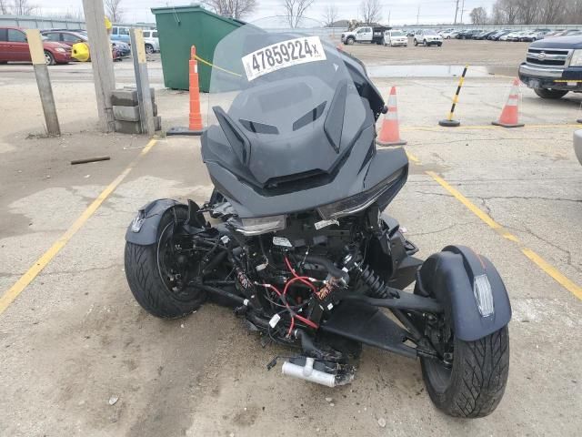 2022 Can-Am Spyder Roadster RT