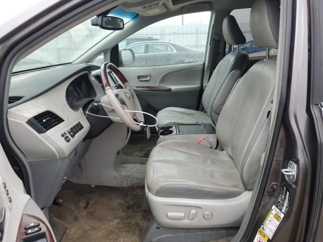 2013 Toyota Sienna XLE