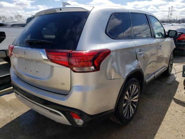 2020 Mitsubishi Outlander SE