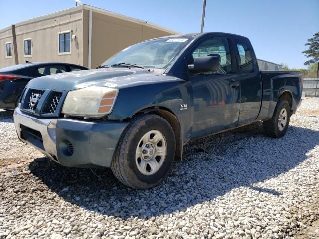 2004 Nissan Titan XE