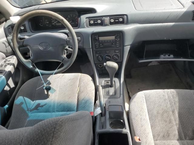 2000 Toyota Camry CE