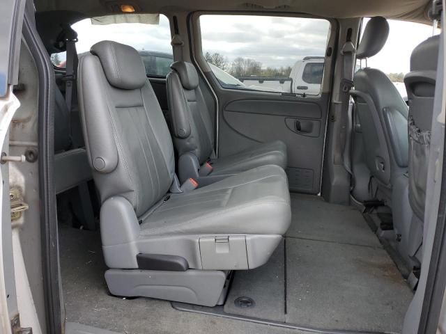 2005 Chrysler Town & Country Touring