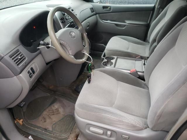 2006 Toyota Sienna CE