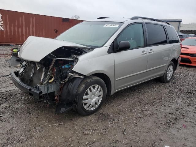 2010 Toyota Sienna CE