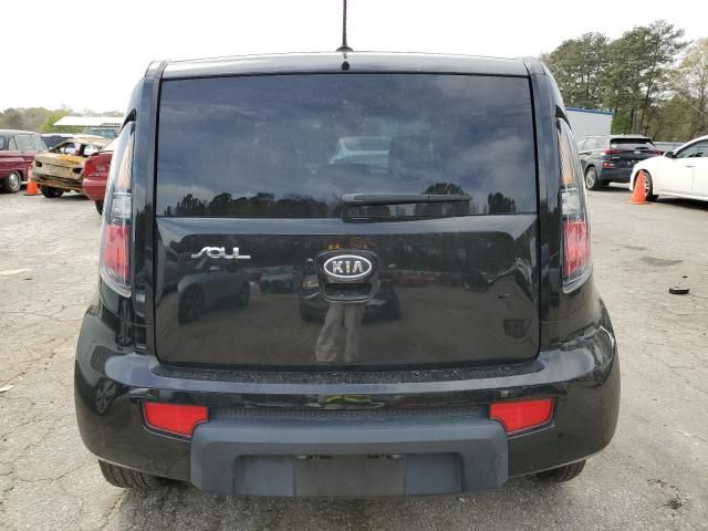 2010 KIA Soul +