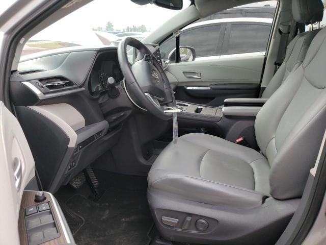 2021 Toyota Sienna XLE