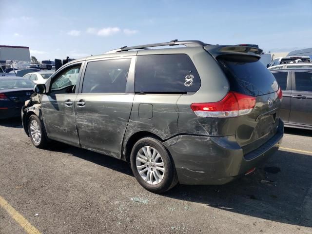 2013 Toyota Sienna XLE