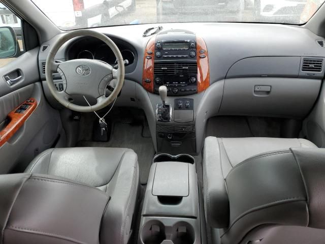 2008 Toyota Sienna XLE