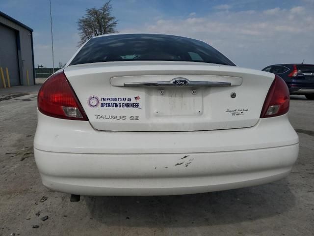 2000 Ford Taurus SE