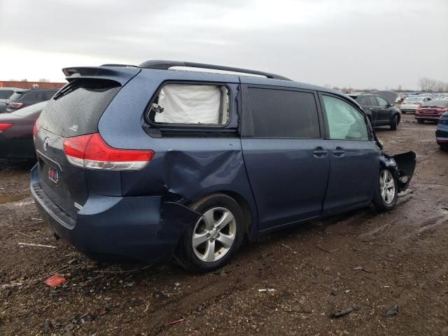 2013 Toyota Sienna LE