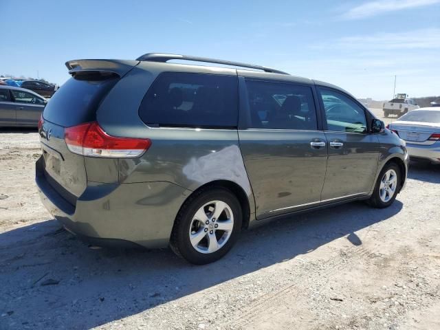 2012 Toyota Sienna LE