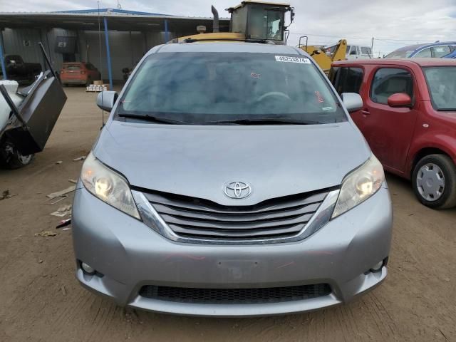 2012 Toyota Sienna XLE